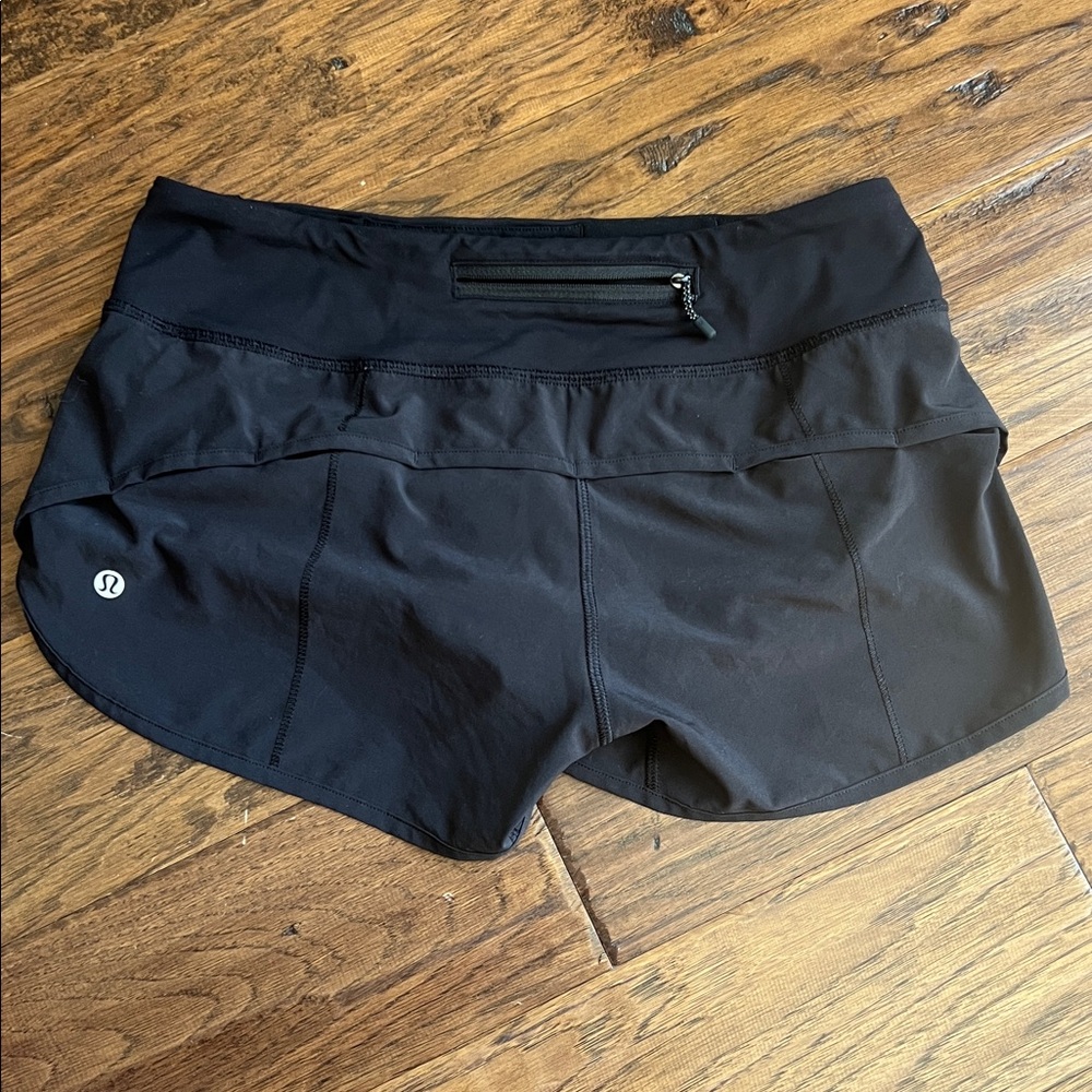 Lululemon Women’s  Shorts 4